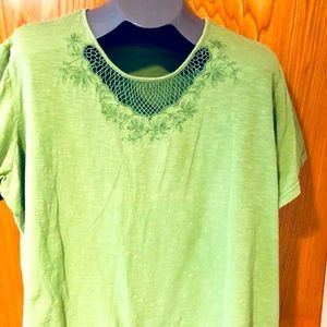 Women’s Plus Size 4XL Embellished Top